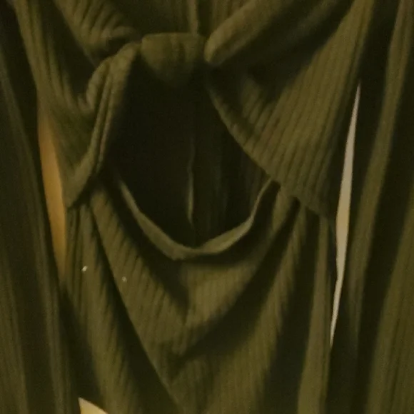 Reformation Black Long Sleeve Knot Front Top - Picture 5 of 7